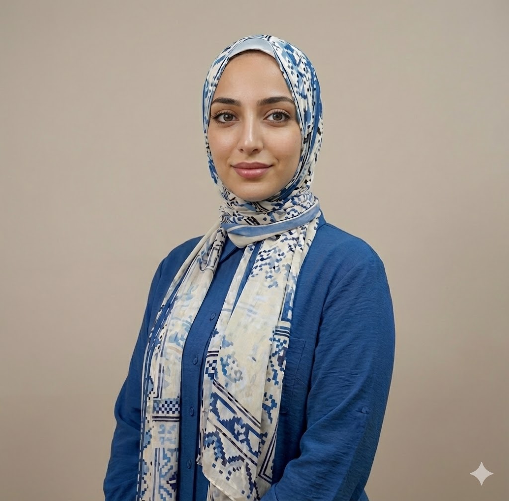 الأستاذة آية علي